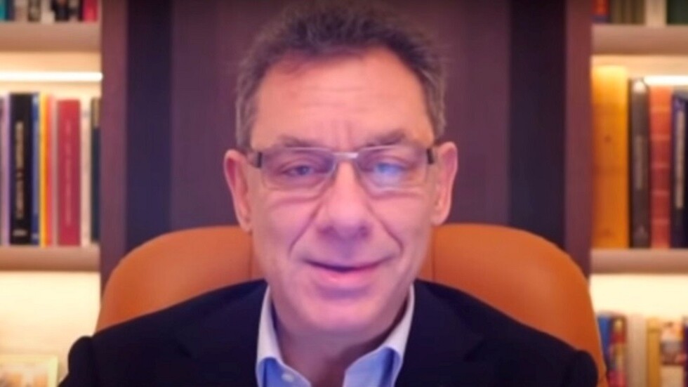 "فوربس" تكشف حقيقة اعتقال رئيس "فايزر" بتهمة الاحتيال والرشوة للترويج لفعالية لقاحات كورونا