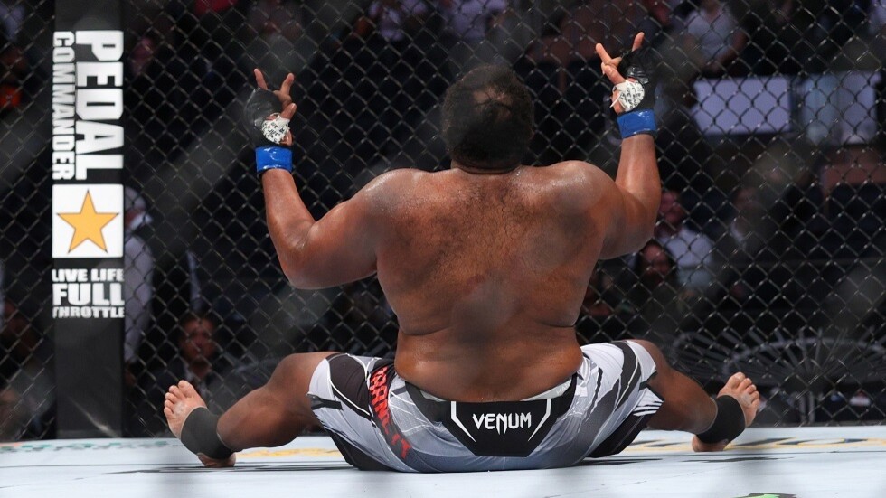 شاهد.. مقاتل 