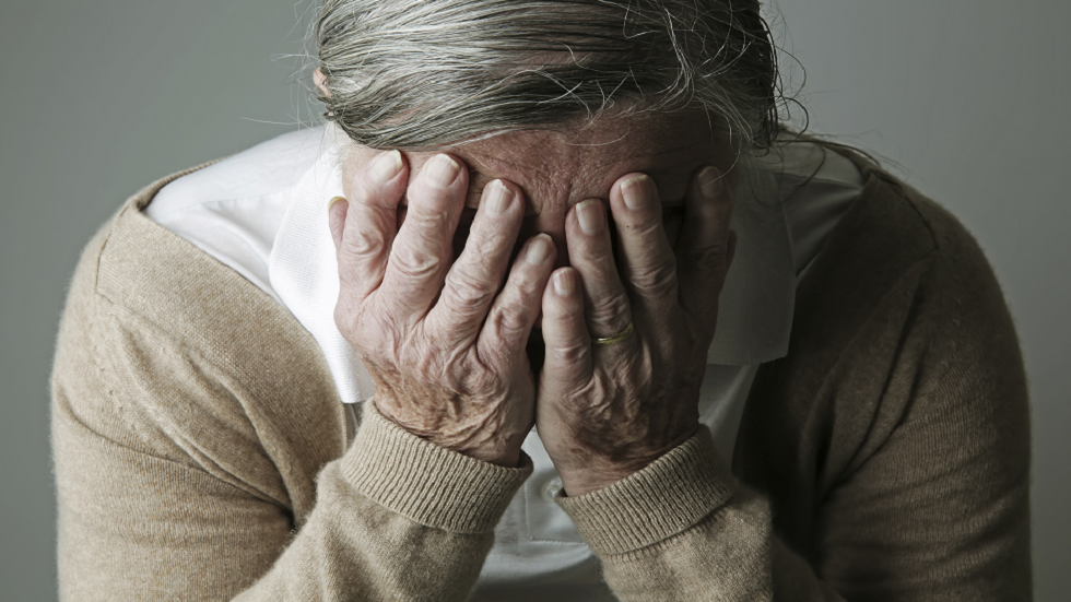 نوع طعام شائع ينبغي تناوله كل يوم لتقليل خطر الإصابة بالخرف