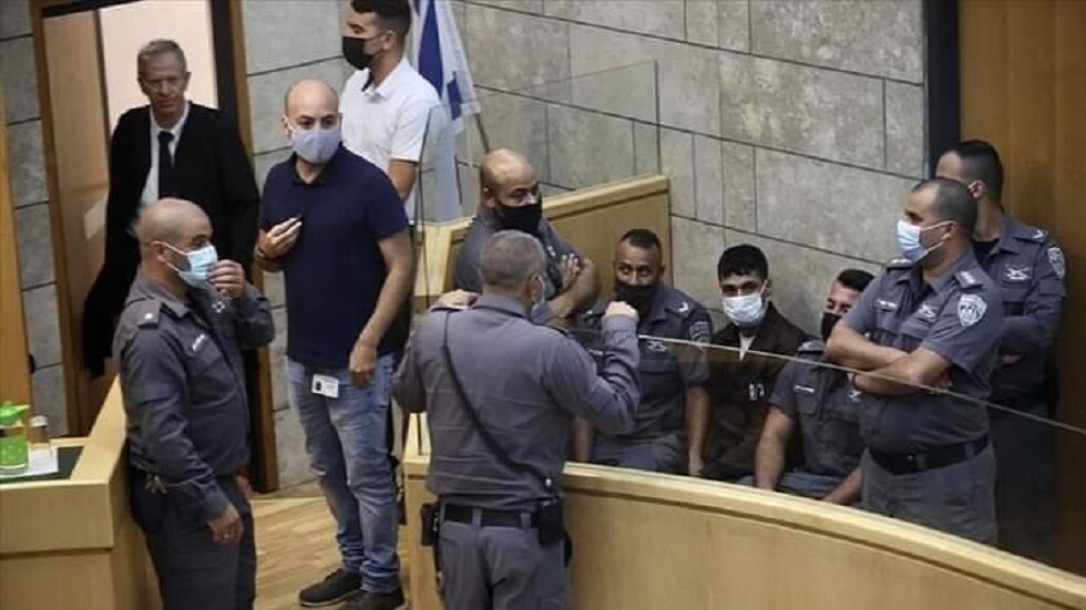 الأسرى الفلسطينيون الذين فروا من سجن جلبوع يأملون بقرب تحريرهم (فيديو)