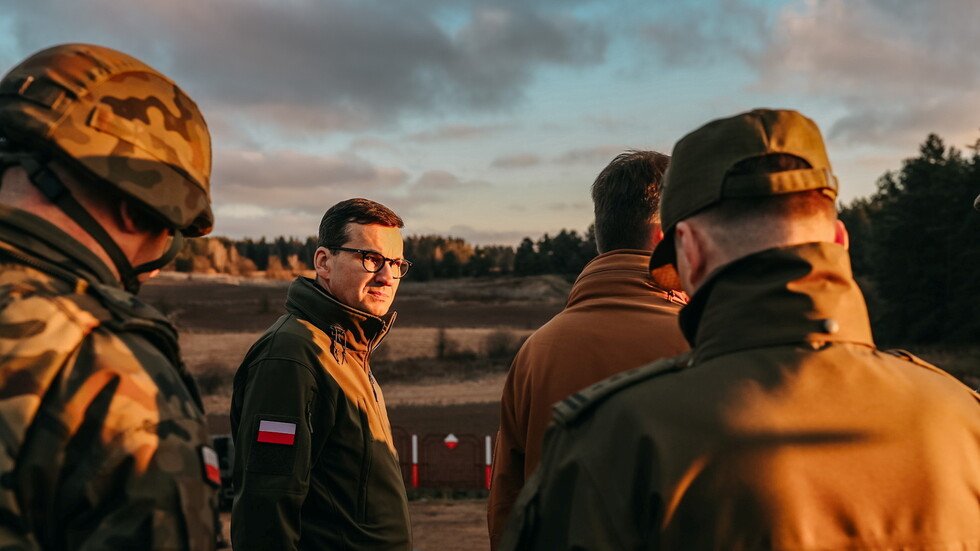 رئيس وزراء بولندا عن الوضع على الحدود مع بيلاروس: نتعرض لحرب من نوع جديد