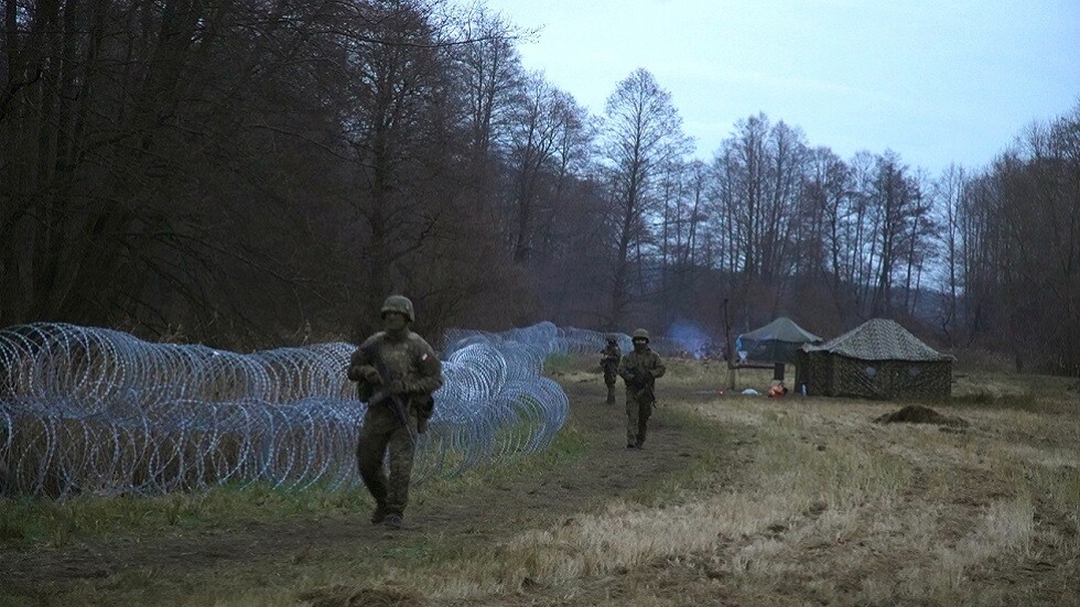 بولندا تعلن إحباط 599 محاولة تسلل جديدة للمهاجرين من بيلاروس