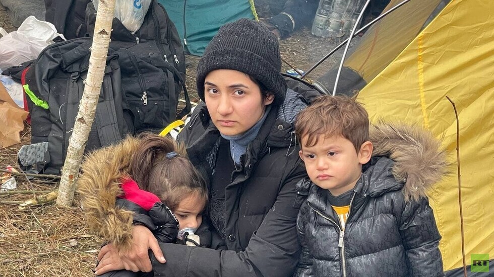 الأمم المتحدة: لدى المهاجرين العالقين عند حدود بيلاروس مع بولندا الحق في البحث عن اللجوء