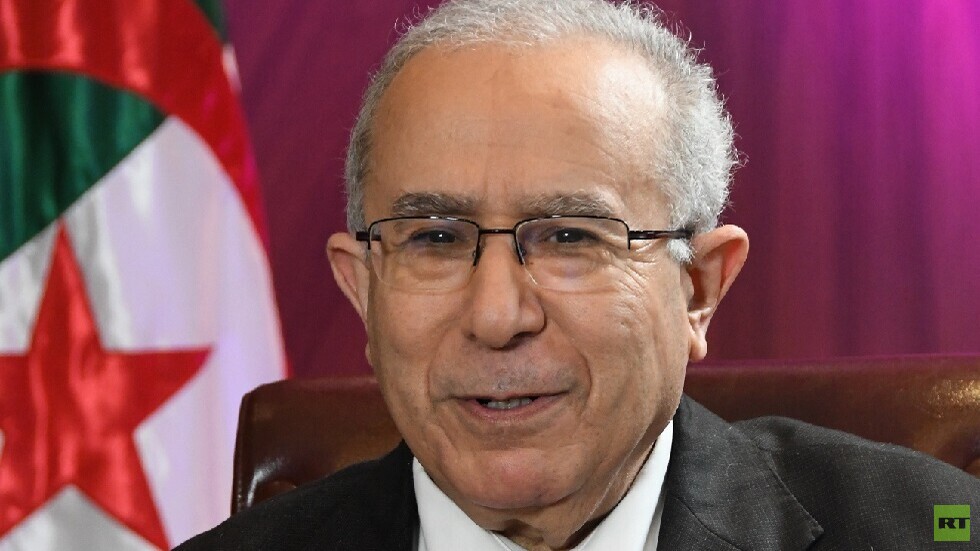 وزير الخارجية الجزائري: تصريح الإليزيه الأخير يحمل أفكارا معقولة لأنها تحترم السيادة الجزائرية