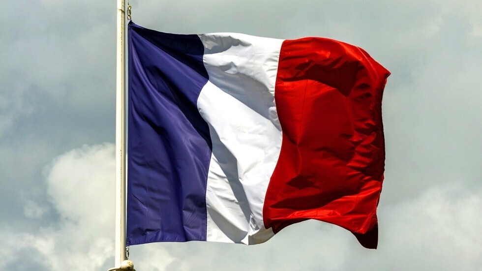 فرنسا: زيارة عبد الله بن زايد لسوريا خيار سيادي للإمارات