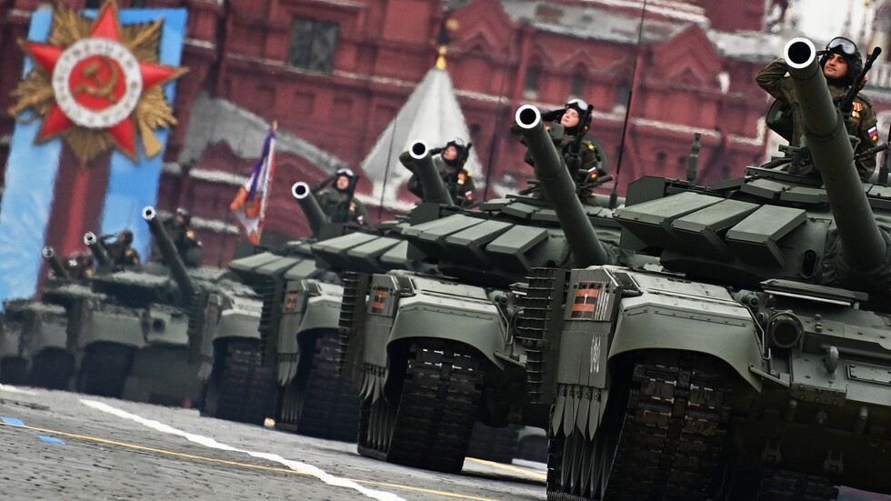 دراسة: روسيا تتوسط الصين والولايات المتحدة في عدد دباباتها وعرباتها المدرعة