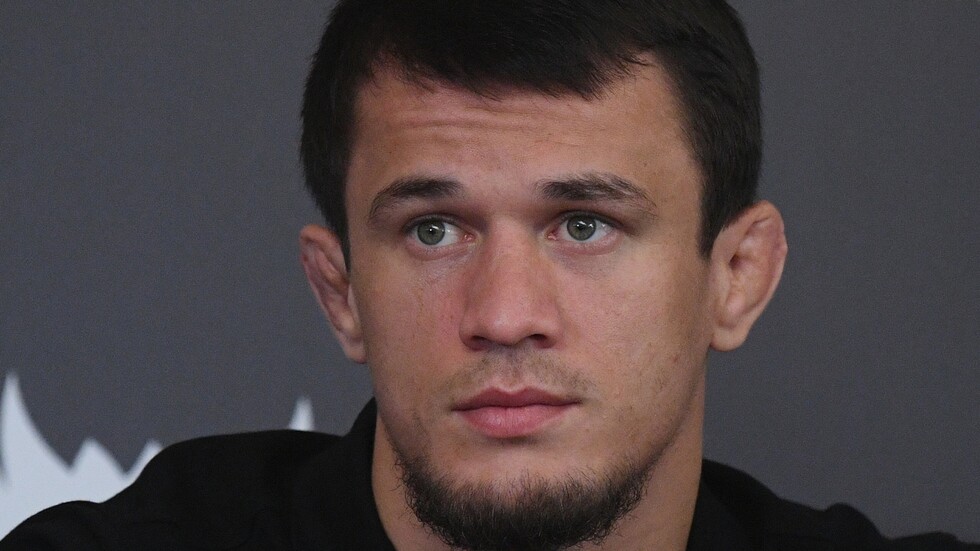 وسائل إعلام روسية: حبس الملاكم عثمان نور محمدوف بشبهة دهسه شرطيا