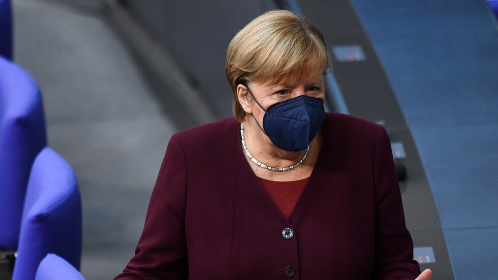 ميركل لبوتين: السلطات البيلاروسية تشن هجوما هجينا على الاتحاد الأوروبي