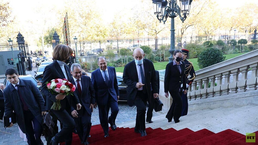 روسيا وفرنسا: يجب تطوير علاقاتنا لضمان الاستقرار الاستراتيجي وتحديث هيكل الأمن في أوروبا