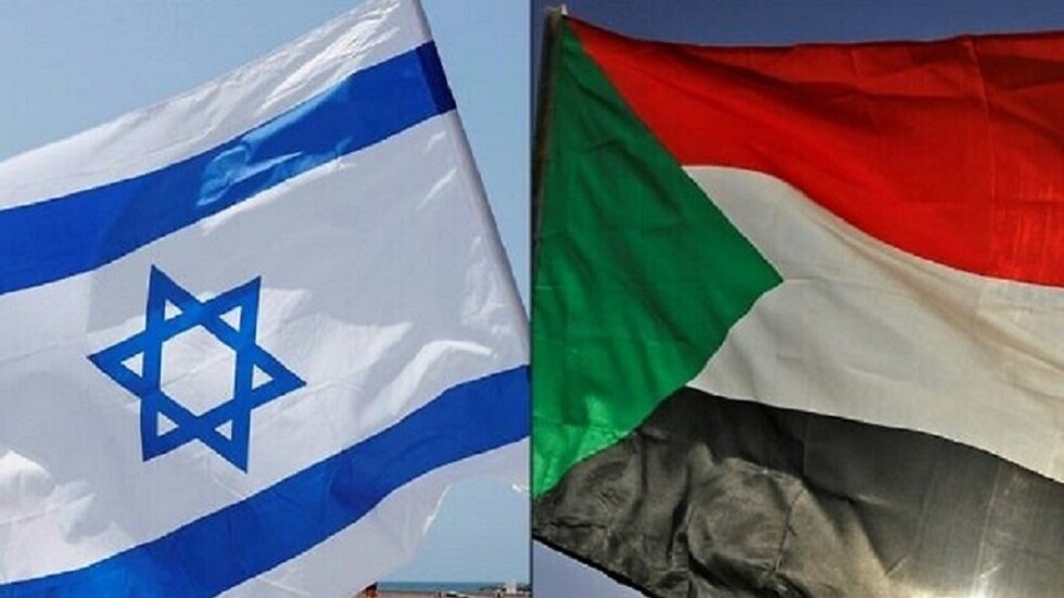 البرهان يعين عضوا في مجلس السيادة السوداني الجديد يدعو للتطبيع السريع مع إسرائيل