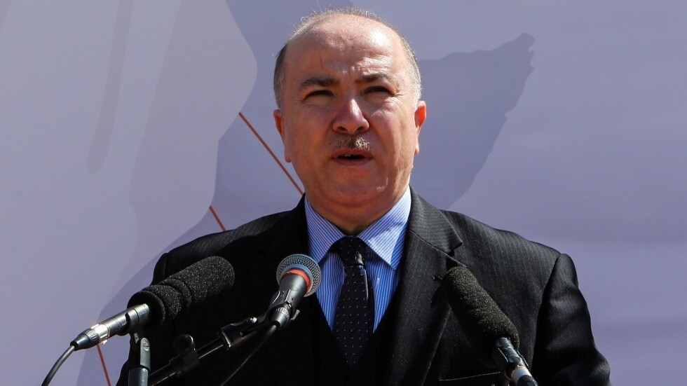 الجزائر تفرض ضريبة القيمة المضافة على السكر للحد من الواردات