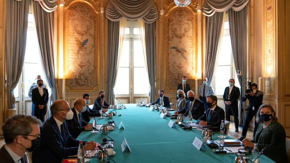 لودريان وبلينكن يبحثان الأوضاع في أوكرانيا والملف الإيراني