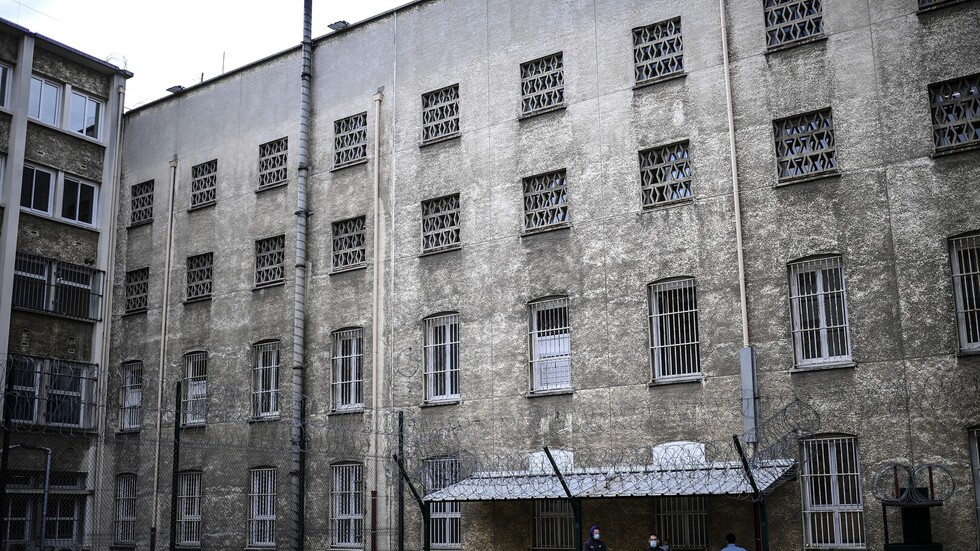 السلطات الفرنسية تحبط فرار سجينة من أنصار "داعش"