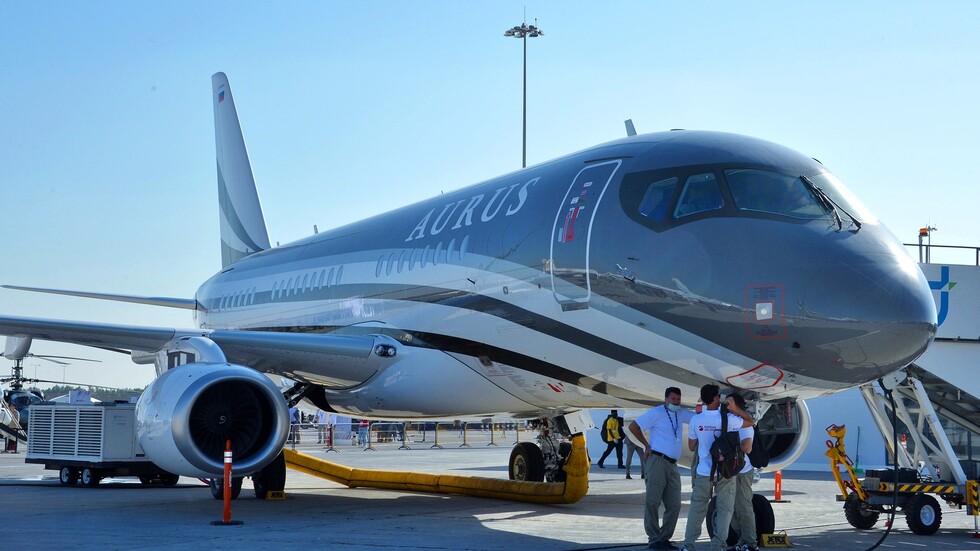 الكشف عن سعر طائرة 