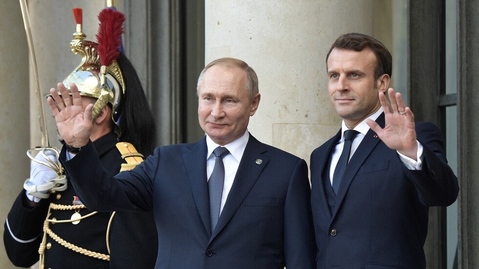 باريس: ماكرون وبوتين يتفقان على
