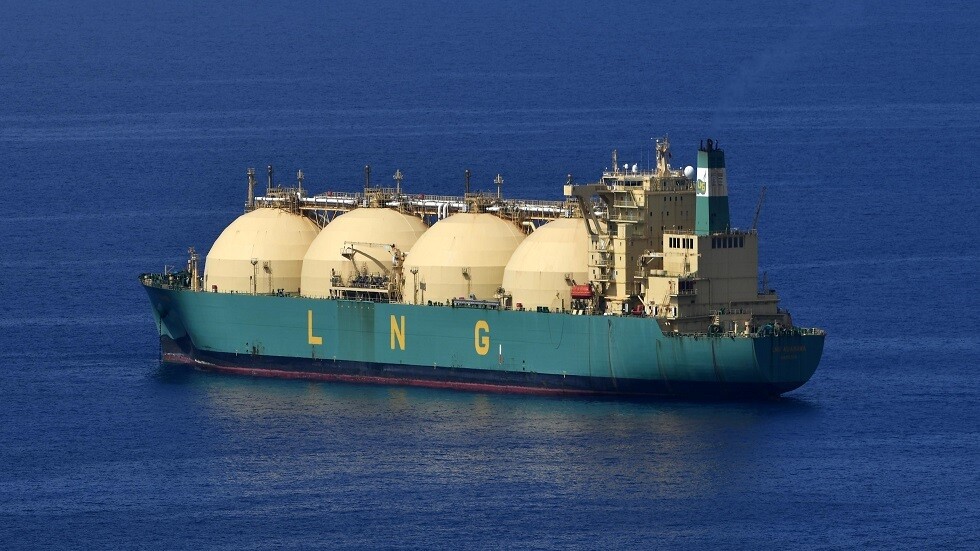 إسبانيا تستقبل أول ناقلة غاز مسال من الجزائر بعد وقف استخدام الأنبوب العابر للمغرب