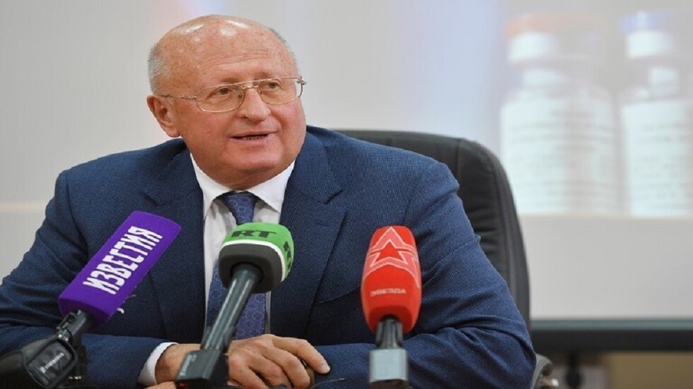 غينسبورغ: لم تكتشف أي آثار جانبية للقاح الأنفي