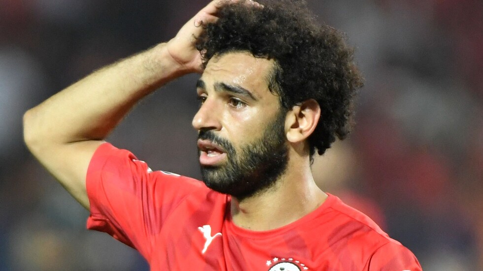 محمد صلاح بديلا في تشكيلة مصر أمام الغابون