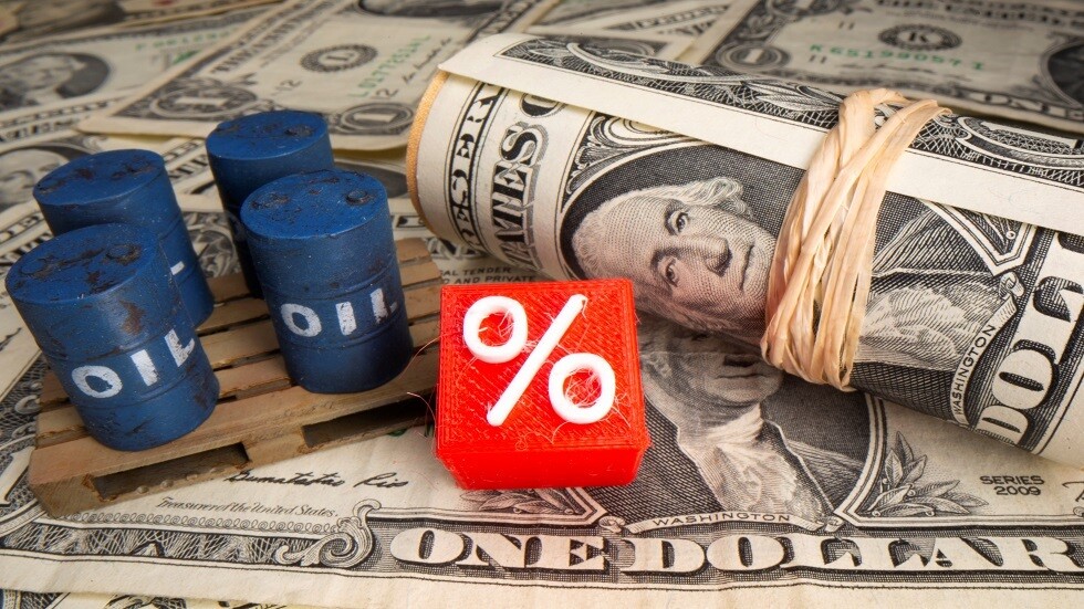 "روسنفت": سعر النفط قد يبلغ 120 دولارا للبرميل في النصف الثاني من 2022