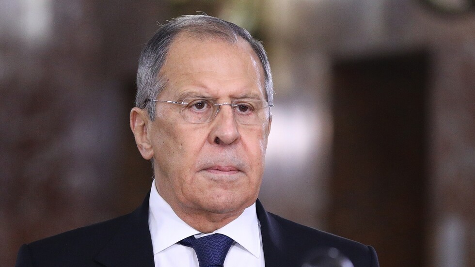 لافروف: الرئيس الأوكراني مهتم بإثارة حوادث في دونباس آملا في دعم الغرب له