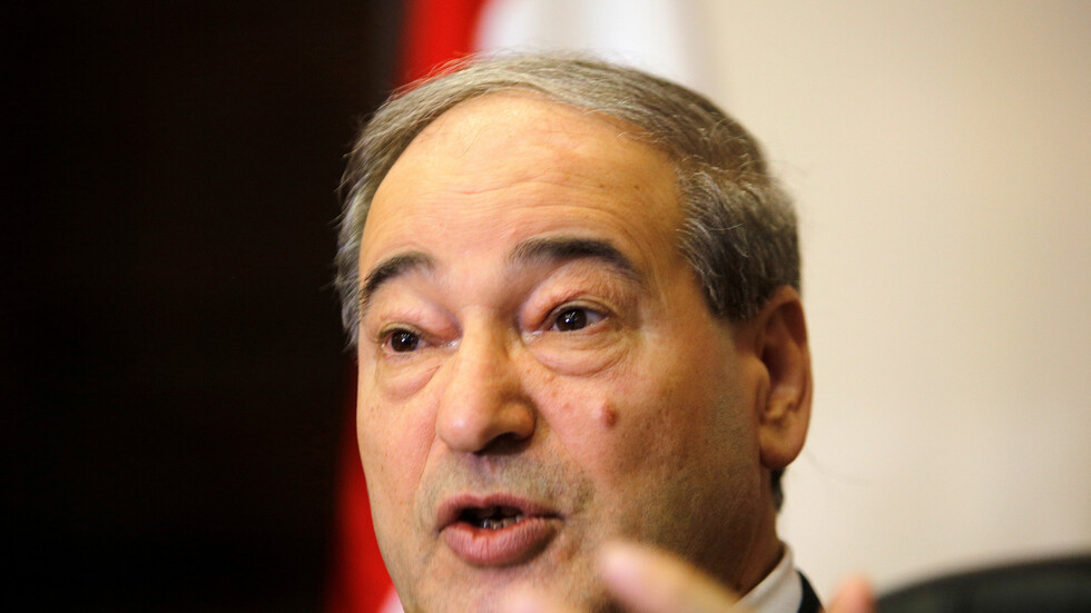 المقداد: سوريا تبذل جهدا هائلا لعودة مواطنيها اللاجئين والغرب يستغل آلامهم خدمة لأغراضه السياسية