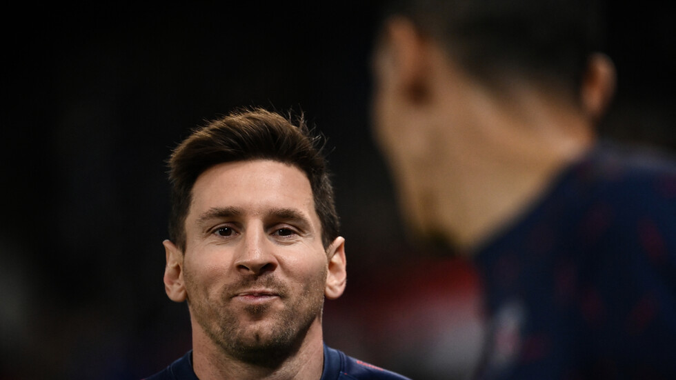 بعد ضمان التأهل للمونديال.. ميسي يطلق تحديا جديدا (فيديو)