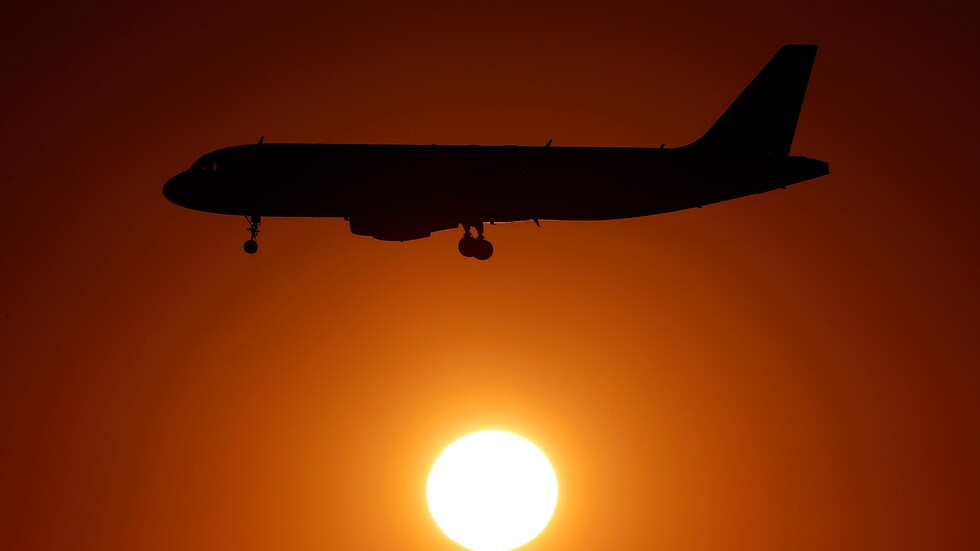 عبارات يجب عدم استخدامها في الطائرة!