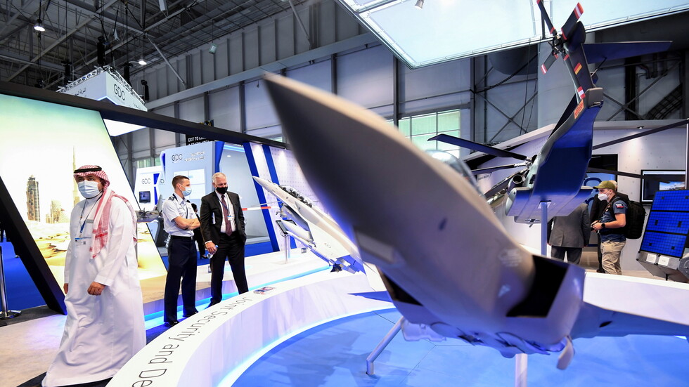 الإمارات تبرم صفقات عسكرية بأكثر من 6.13 مليار دولار خلال "دبي للطيران"