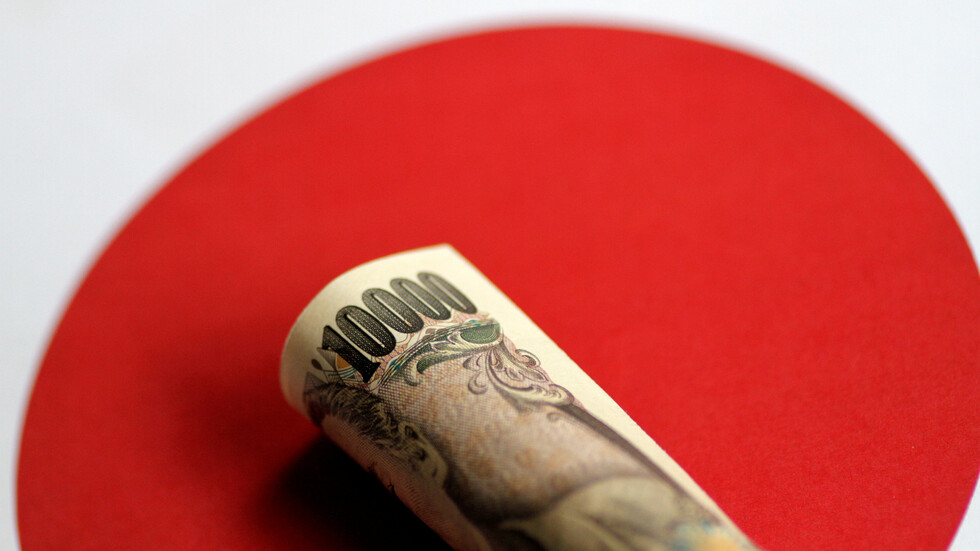 اليابان تقترح حزمة تحفيز قياسية لإصلاح الاقتصاد