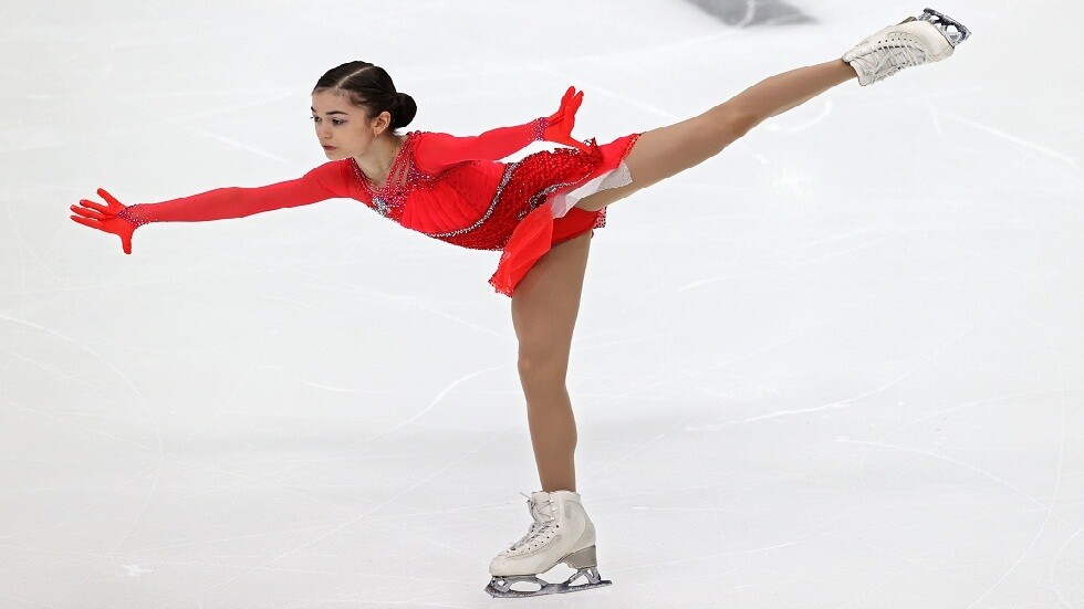 الروسية بيتروسيان تؤدي "وثبة مع أربع دورات" لأول مرة في تاريخ التزحلق على الجليد (فيديو)