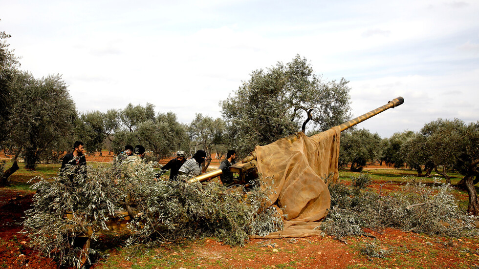 مركز المصالحة الروسي: 5 انتهاكات من قبل المسلحين وإصابة عسكري سوري في إدلب