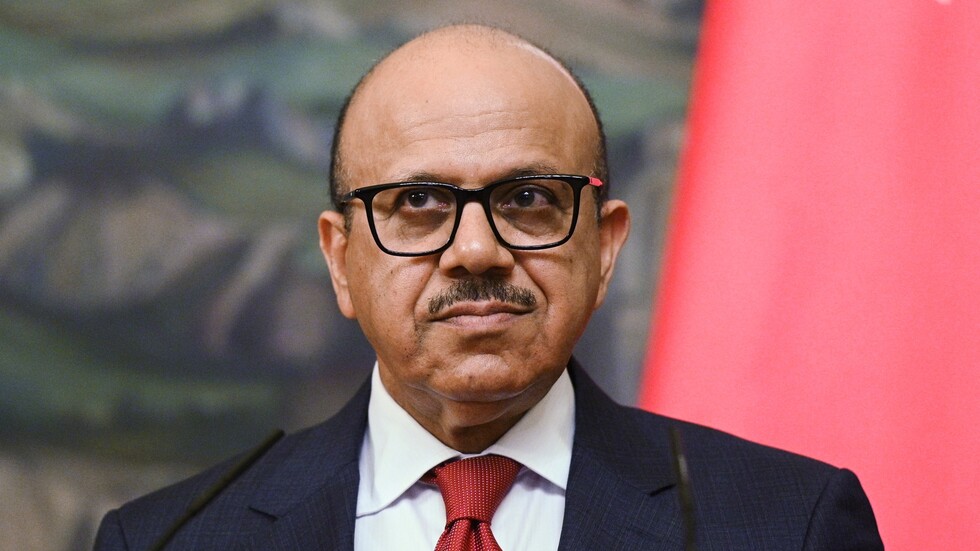 وزير خارجية البحرين: على لبنان إظهار أن بإمكان "حزب الله" تغيير سلوكه