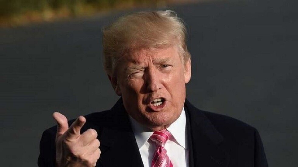 ترامب يعتبر استدعاء الكونغرس مستشاره السابق "مطاردة للساحرات"