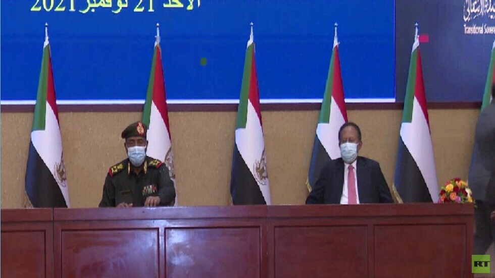 توقيع اتفاق سياسي بين البرهان وحمدوك