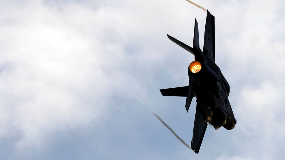 جنرال أمريكي:  أنا واثق بأننا سنكون أول من يعثر على حطام المقاتلة "إف-35 بي" بالبحر المتوسط