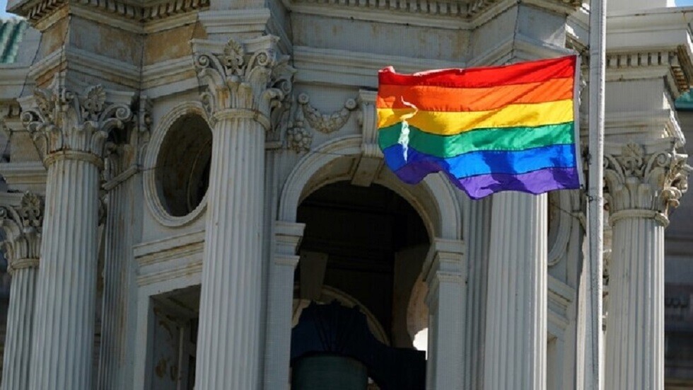 مجلس النواب في تشيلي يقر مشروع قانون زواج المثليين