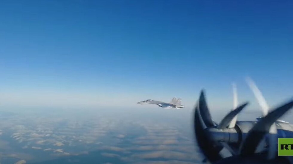 لقطات جديدة لـ دورية جوية روسية صينية مشتركة فوق منطقة آسيا والمحيط الهادئ