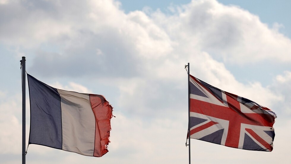 مقتل 5 مهاجرين على الأقل قبالة مضيق كاليه