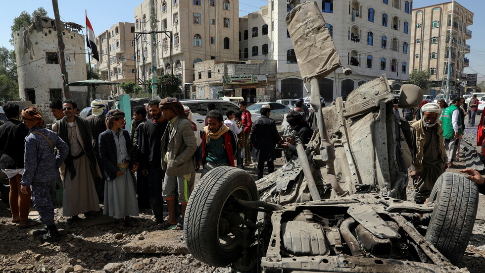 التحالف العربي يستهدف مواقع للحوثيين في صنعاء