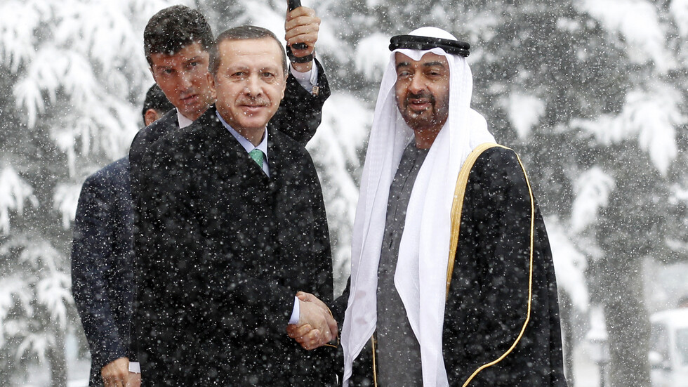 محمد بن زايد يعيد من تركيا ترتيب الوضع الإقليمي بطريقة جديدة