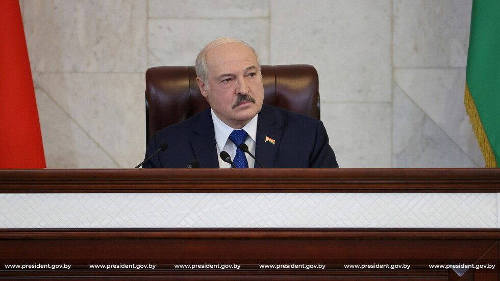 لوكاشينكو: على "الأوغاد" الأوروبيين سداد تكلفة رحلات إجلاء المهاجرين من بيلاروس