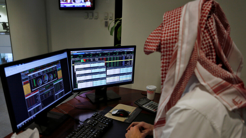 بورصة السعودية تتكبد أكبر خسارة أسبوعية لها في أكثر من عام