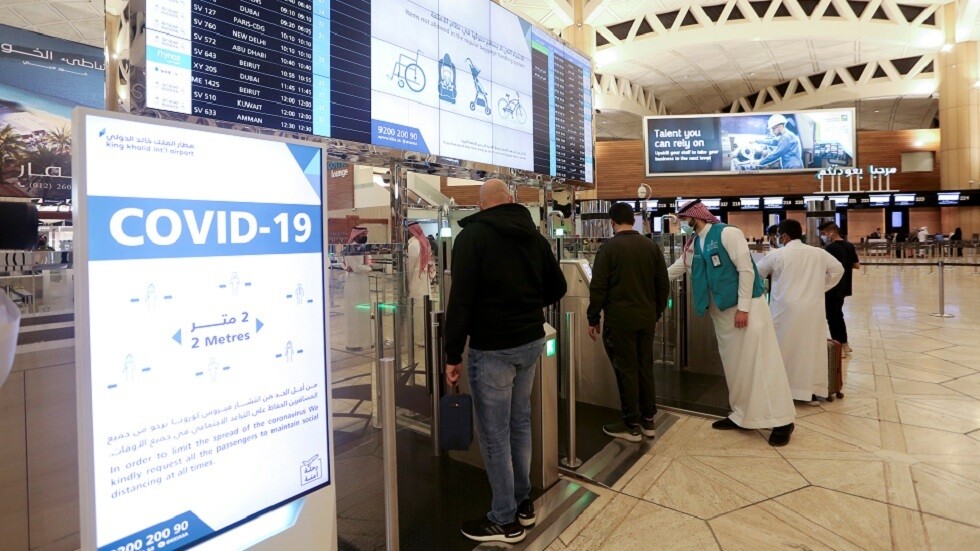 السعودية تخفض قيود كورونا على القادمين من 6 دول بينها دولة عربية