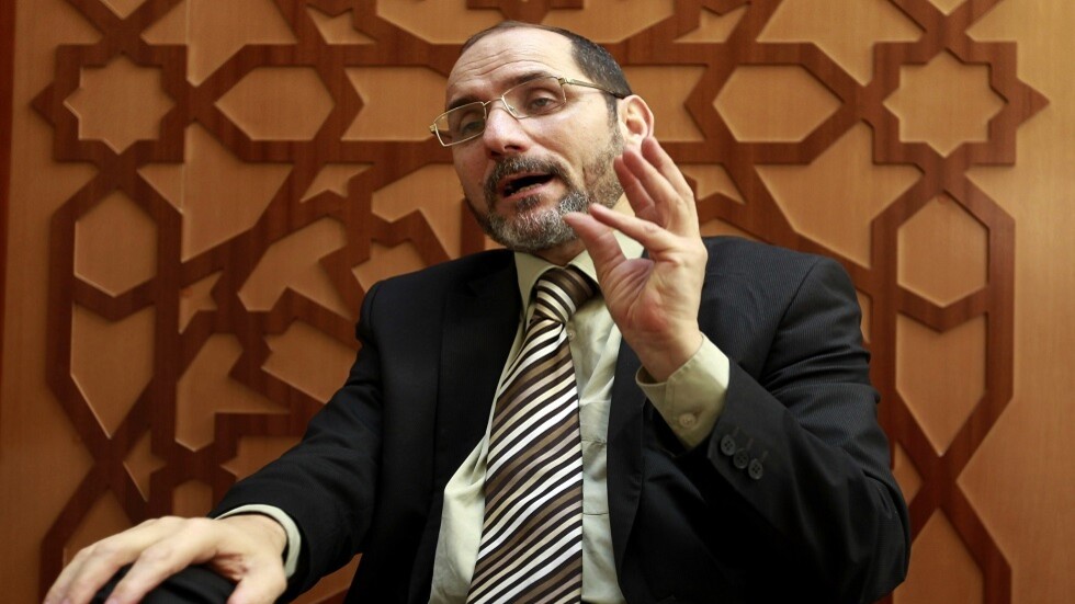 رئيس "حركة مجتمع السلم" الجزائرية يوجه رسالة إلى المغاربة إثر زيارة وزير الدفاع الإسرائيلي للمملكة