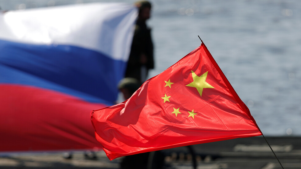 صينيون يدعمون توسيع التعاون العسكري مع روسيا ويعتبرون واشنطن أخطأت حساباتها