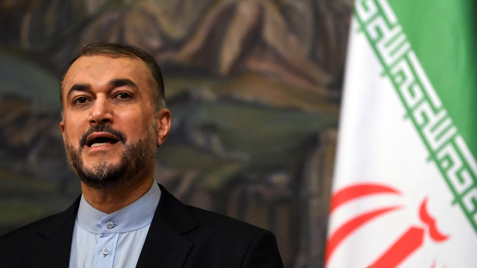 إيران تطلب رفع العقوبات قبل أيام من مباحثات فيينا