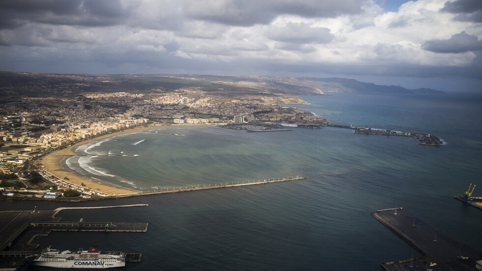 في ظل توتر بين الرباط ومدريد.. سفير ألمانيا لدى إسبانيا يلتقي مسؤولين عسكريين‬ في مليلية