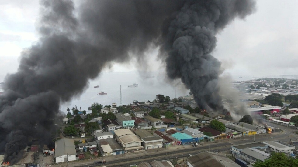 فيجي ترسل 50 جنديا إلى جزر سليمان إثر أعمال الشغب