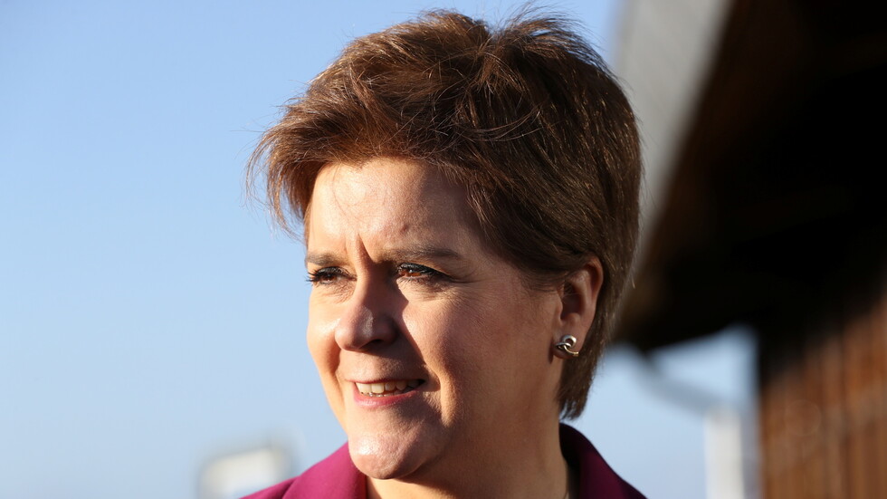 زعيمة إسكتلندا تعرب عن رغبتها في إجراء استفتاء في الاستقلال عن المملكة المتحدة في 2023