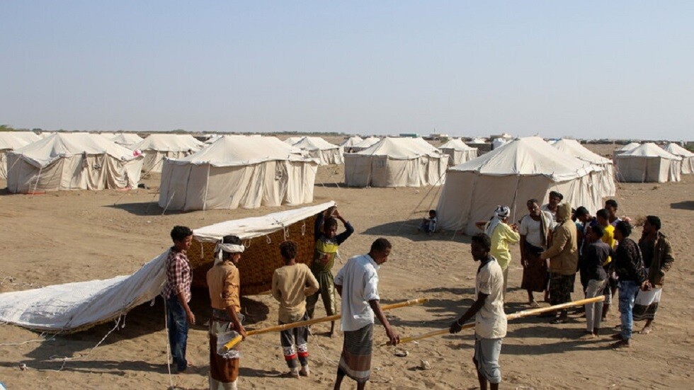 في بيان غير مسبوق.. مسؤولان يمنيان يطالبان بإنهاء الحرب: الخيار العسكري فشل